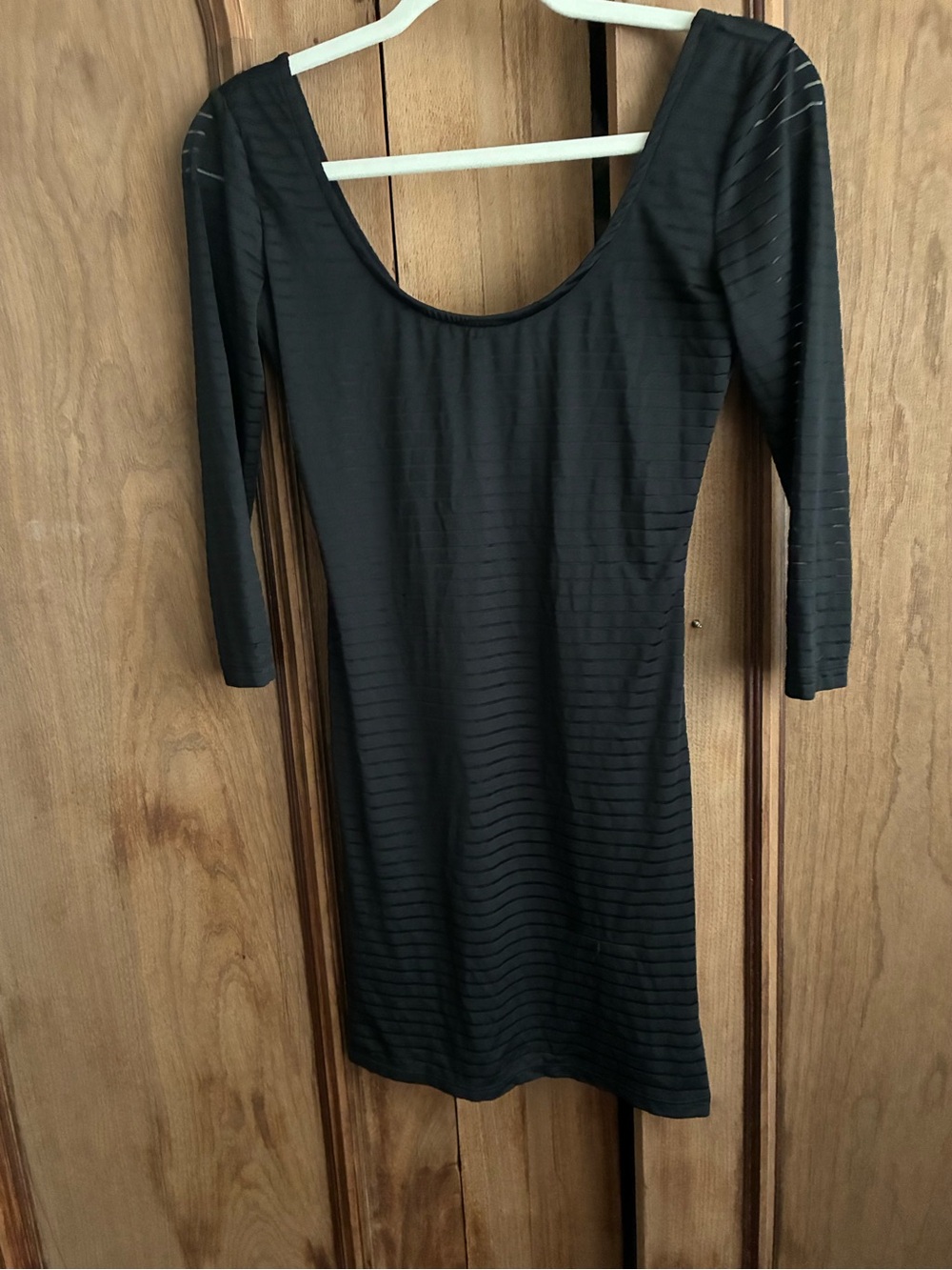 Forever 21 Black Scoop-Neck Long Sleeve Bodycon Dress